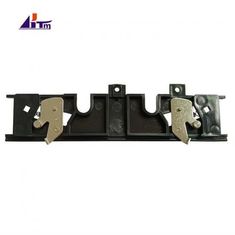 Chiếc máy ATM phụ tùng NCR Cassette Shutter Plate 777-0016791 445-0599667